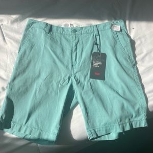 Levi’s XX Chino Taper Fit 9.5 in Men’s Shorts Pastel Light Green